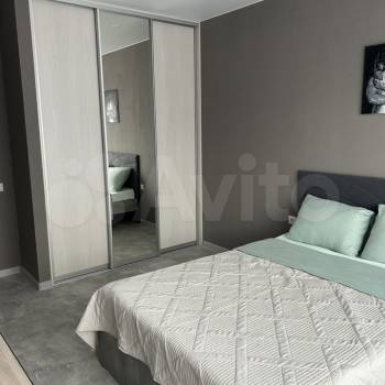 Сдается 1-комнатная квартира, 51,5 м²