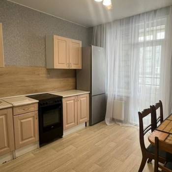 Сдается 1-комнатная квартира, 44 м²