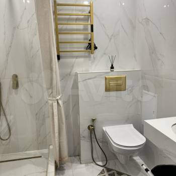 Продается 1-комнатная квартира, 42 м²