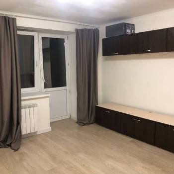 Сдается 1-комнатная квартира, 45 м²