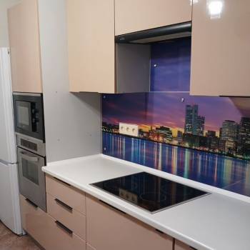 Сдается 2-х комнатная квартира, 70 м²