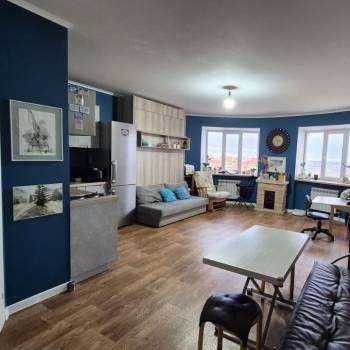 Продается 1-комнатная квартира, 52,3 м²