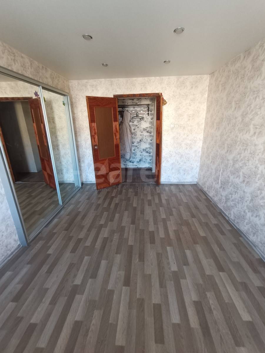 Продаю 2-х комн. квартиру, Дом Обороны, ул. Луначарского