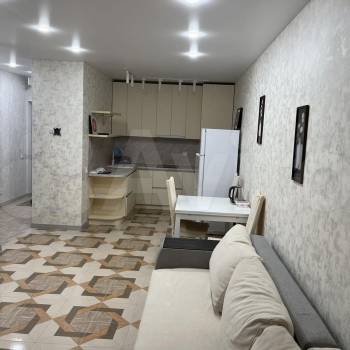 Продается 1-комнатная квартира, 38 м²