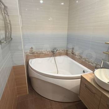 Продается 2-х комнатная квартира, 60 м²