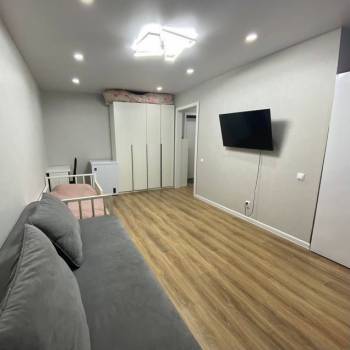 Продается 1-комнатная квартира, 30 м²
