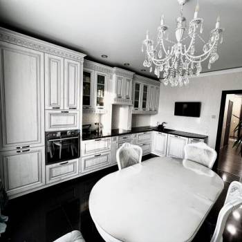 Продается 3-х комнатная квартира, 106 м²