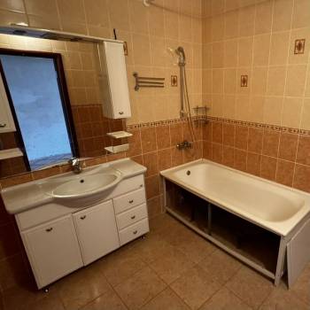 Продается 2-х комнатная квартира, 89 м²