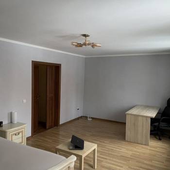 Продается 2-х комнатная квартира, 75 м²