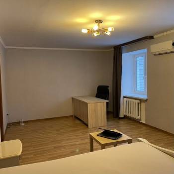Продается 2-х комнатная квартира, 75 м²