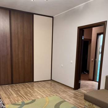 Продается 1-комнатная квартира, 43,3 м²