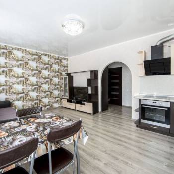 Продается 1-комнатная квартира, 49 м²