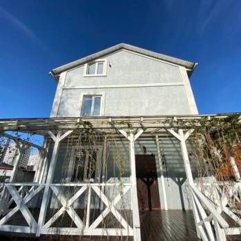 Продается Дом, 210 м²