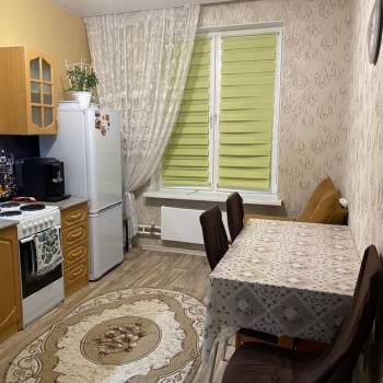 Сдается 1-комнатная квартира, 40 м²