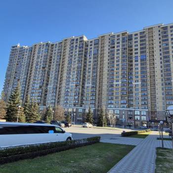 Продается 1-комнатная квартира, 54 м²