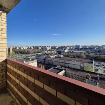 Продается 1-комнатная квартира, 54 м²