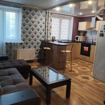 Продается 1-комнатная квартира, 50 м²