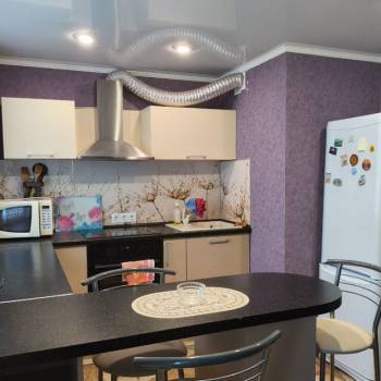 Продается 1-комнатная квартира, 50 м²