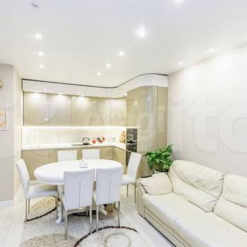 Продается 1-комнатная квартира, 43,2 м²