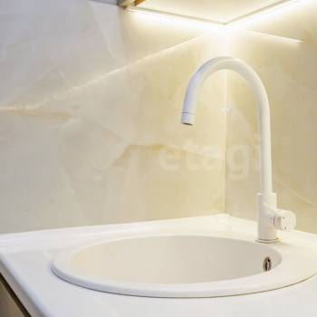 Продается 1-комнатная квартира, 43,2 м²