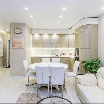 Продается 1-комнатная квартира, 43,2 м²