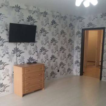 Сдается 1-комнатная квартира, 49 м²