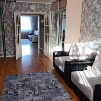 Продается Многокомнатная квартира, 111 м²