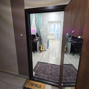 Продается 1-комнатная квартира, 28,4 м²