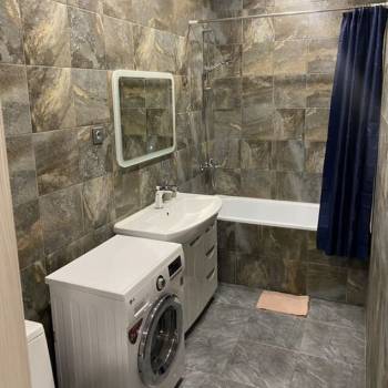 Сдается 1-комнатная квартира, 43 м²