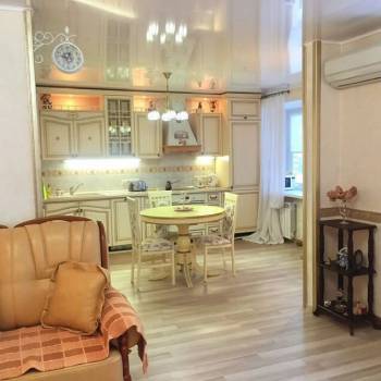 Сдается 2-х комнатная квартира, 80 м²