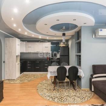 Сдается Многокомнатная квартира, 64 м²