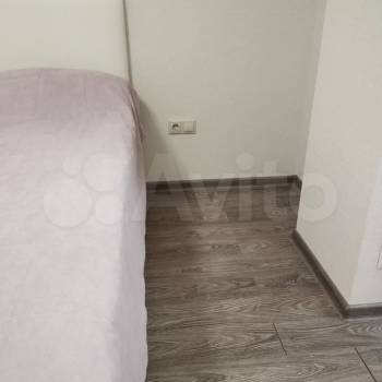 Продается 1-комнатная квартира, 49 м²