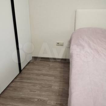 Продается 1-комнатная квартира, 49 м²
