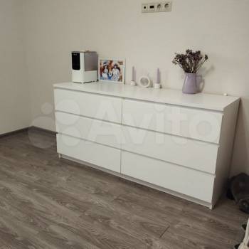 Продается 1-комнатная квартира, 49 м²