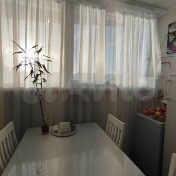 Продается 1-комнатная квартира, 49 м²