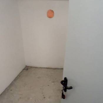 Продается Нежилое помещение, 6 м²