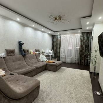 Продается 1-комнатная квартира, 52 м²