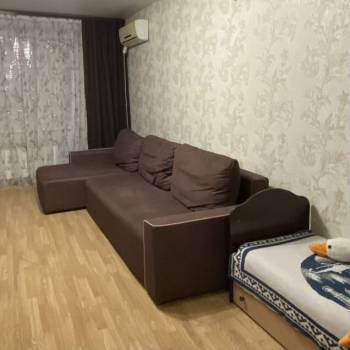 Сдается 1-комнатная квартира, 50 м²