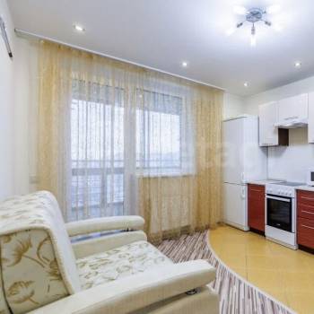 Сдается 1-комнатная квартира, 38 м²