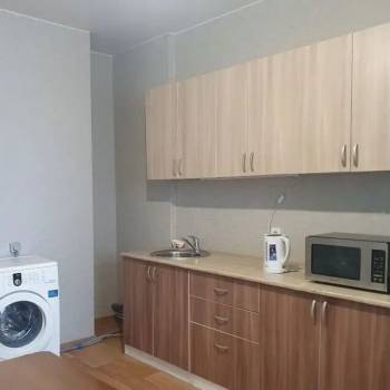 Сдается 1-комнатная квартира, 41 м²