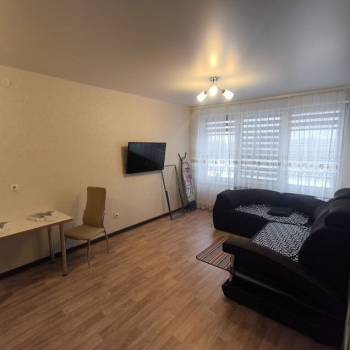 Сдается 1-комнатная квартира, 41 м²