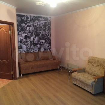 Сдается 1-комнатная квартира, 52 м²