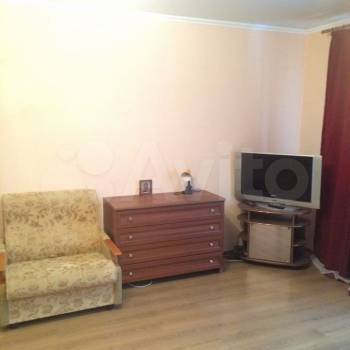 Сдается 1-комнатная квартира, 52 м²