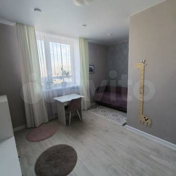 Продается Многокомнатная квартира, 101 м²