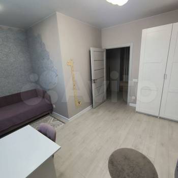 Продается Многокомнатная квартира, 101 м²