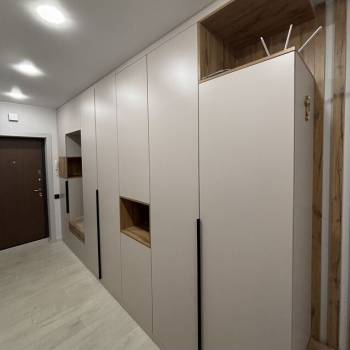 Продается Многокомнатная квартира, 101 м²