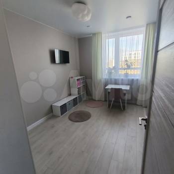 Продается Многокомнатная квартира, 101 м²