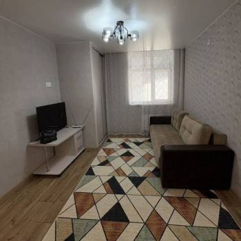 Сдается 1-комнатная квартира, 37 м²