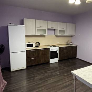 Сдается 1-комнатная квартира, 49 м²