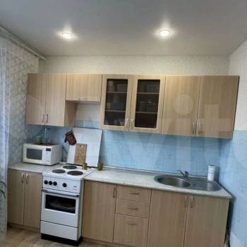 Сдается 1-комнатная квартира, 35 м²